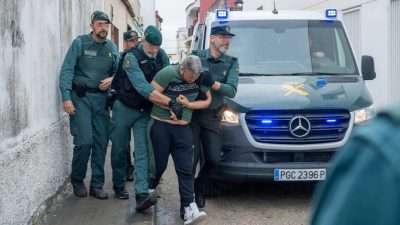 Detenidos dos tripulantes de la narcolancha Barbate