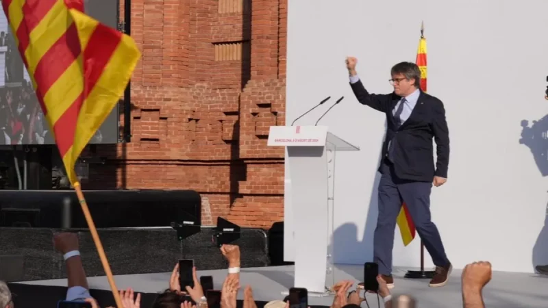 puigdemont-antes-de-su-discurso